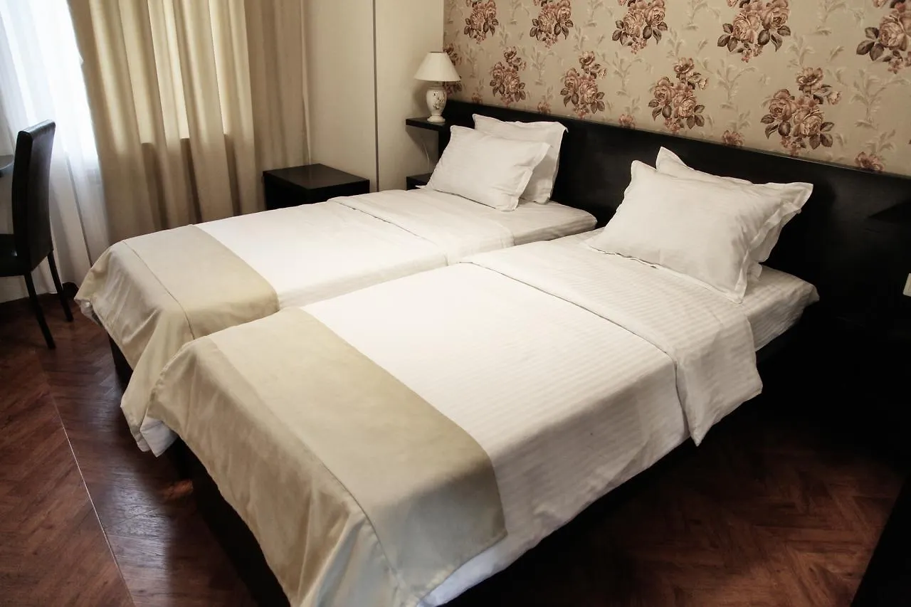 Hotel Four Brothers Tbilisi 3*,