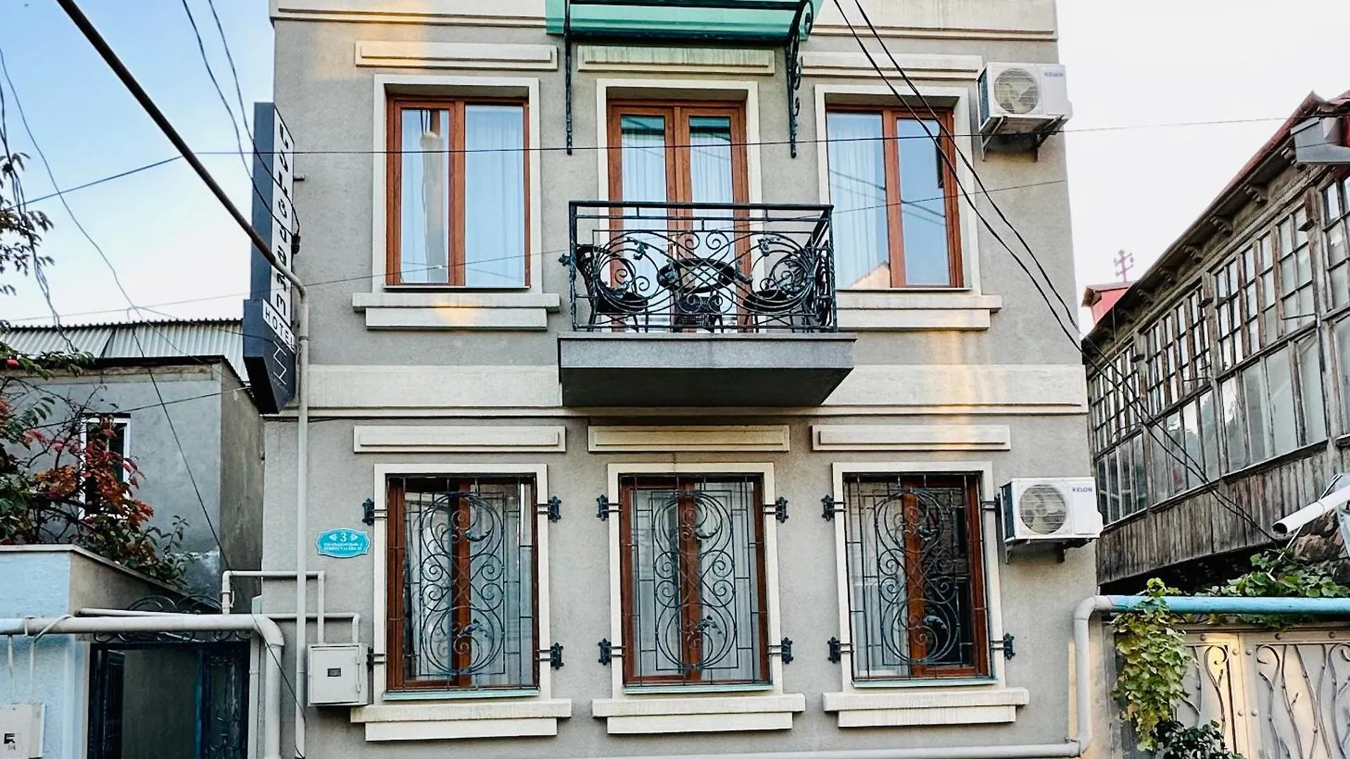 Hotel Four Brothers Tbilisi 3*,  Georgia